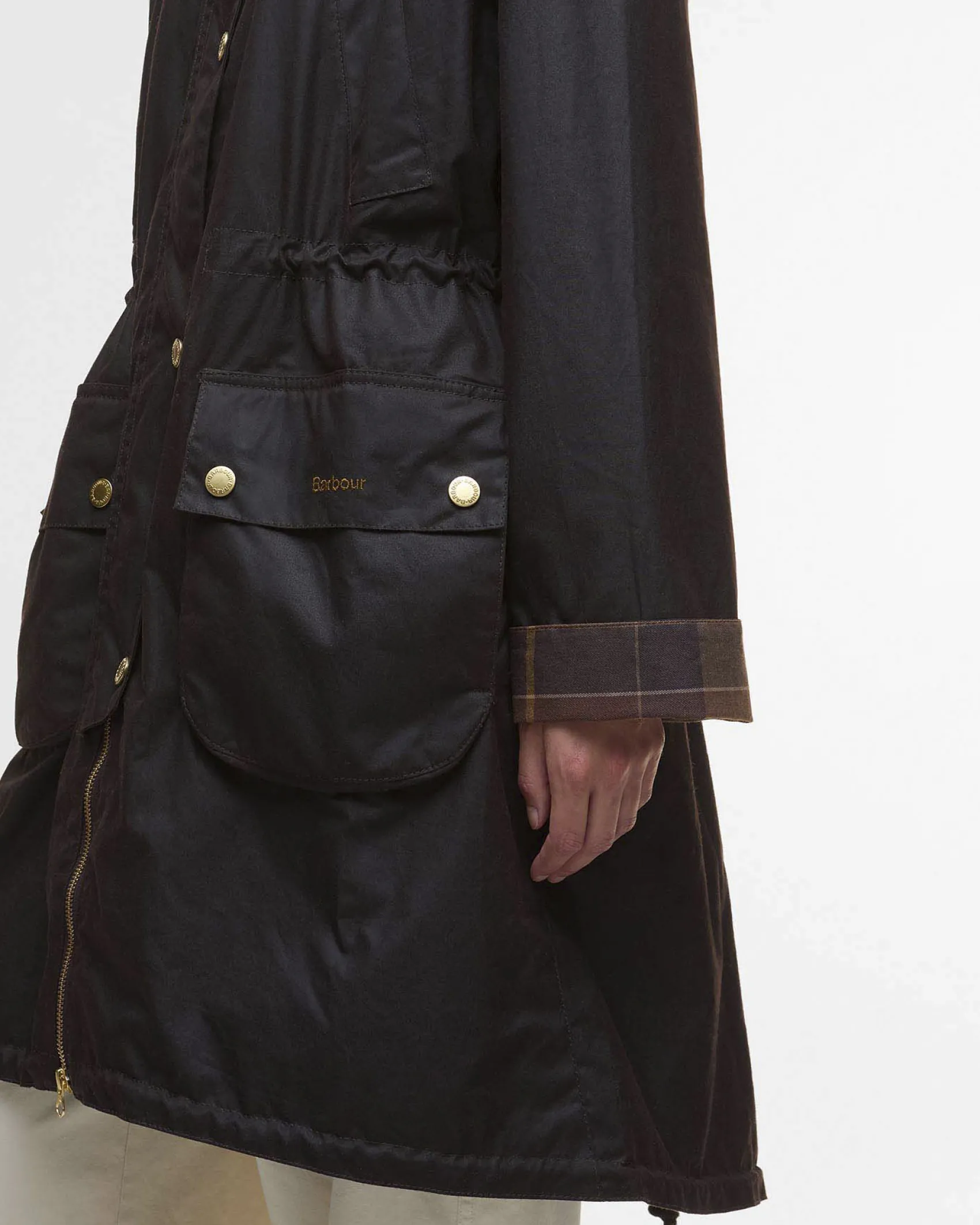 Parka Barbour Marcy color testa moro in cotone cerato con fodera tartan e cappuccio fisso