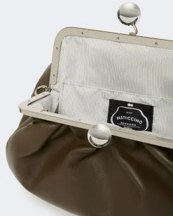 Pasticcino bag misura media Weekend Max Mara in pelle color khaki scuro con doppia tracolla removibile