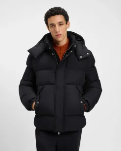 Piumino Boss nero in nylon opaco idrorepellente con cappuccio staccabile