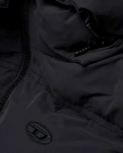 Piumino Diesel nero in nylon opaco con cappuccio
