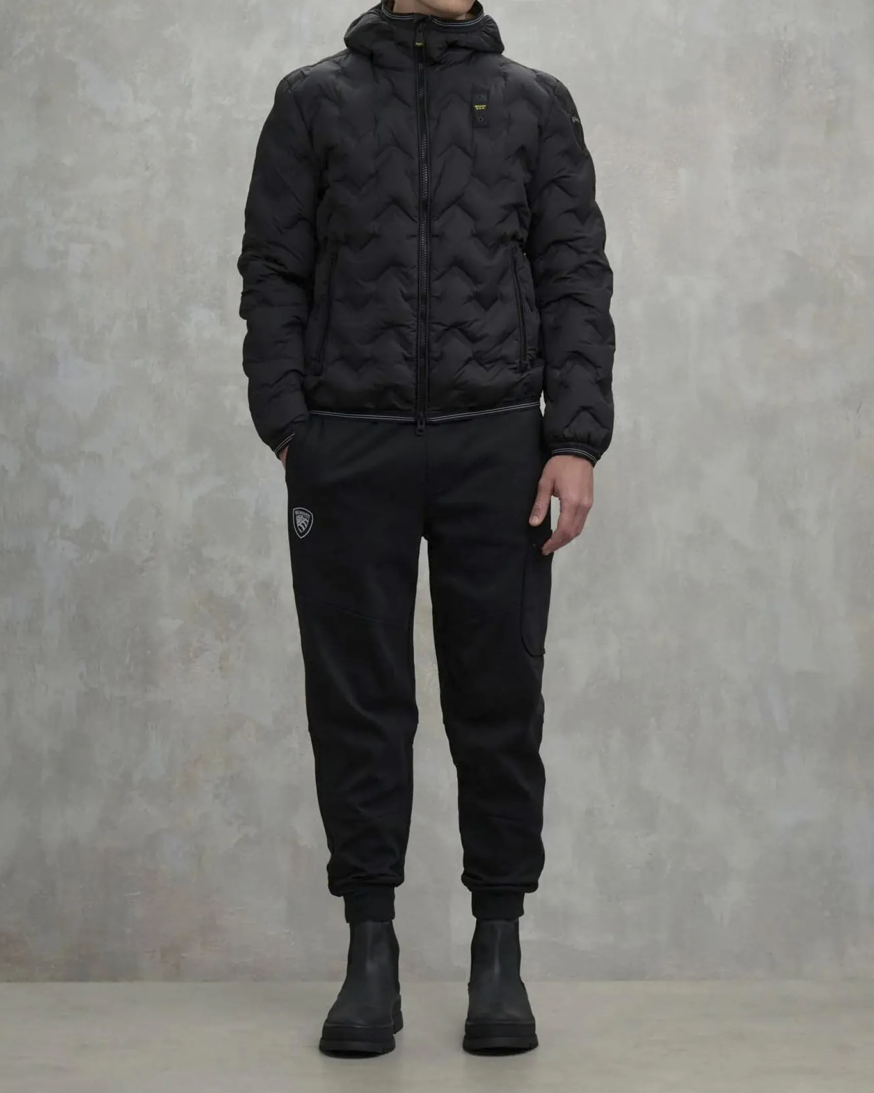 Piumino Piery Blauer nero con cappuccio fisso e trapuntatura spinata effetto 3D laserato