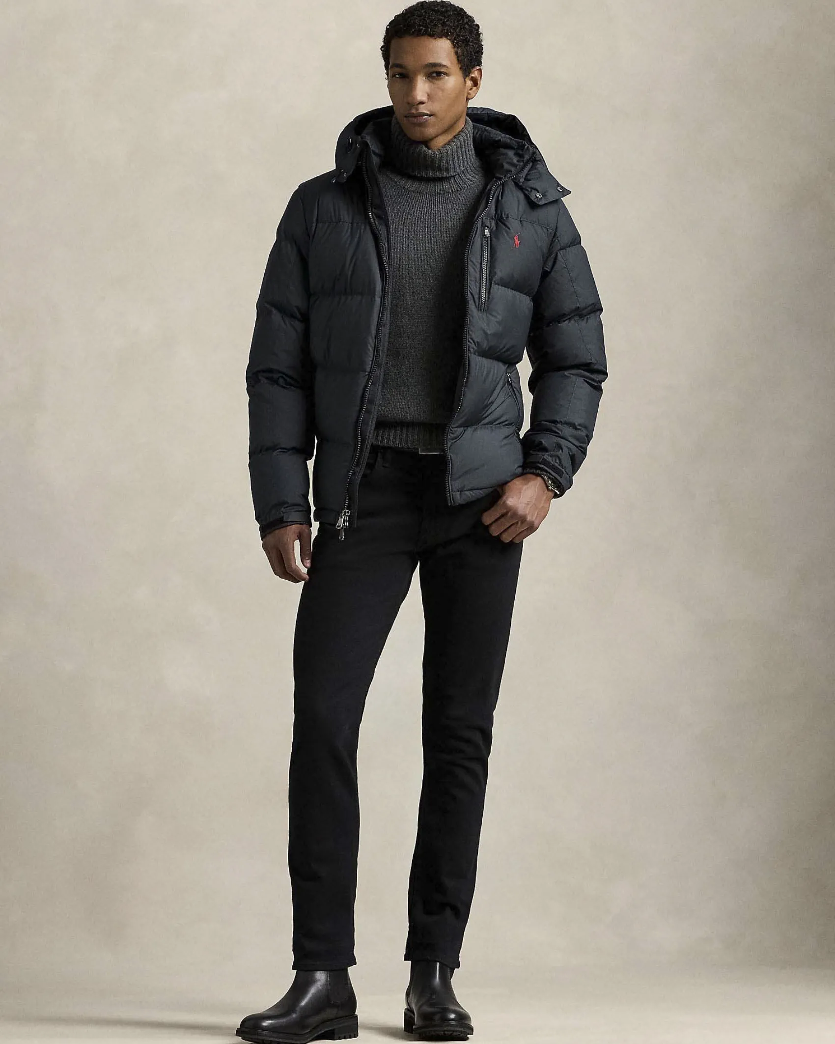 Piumino Polo Ralph Lauren nero in nylon opaco con cappuccio staccabile