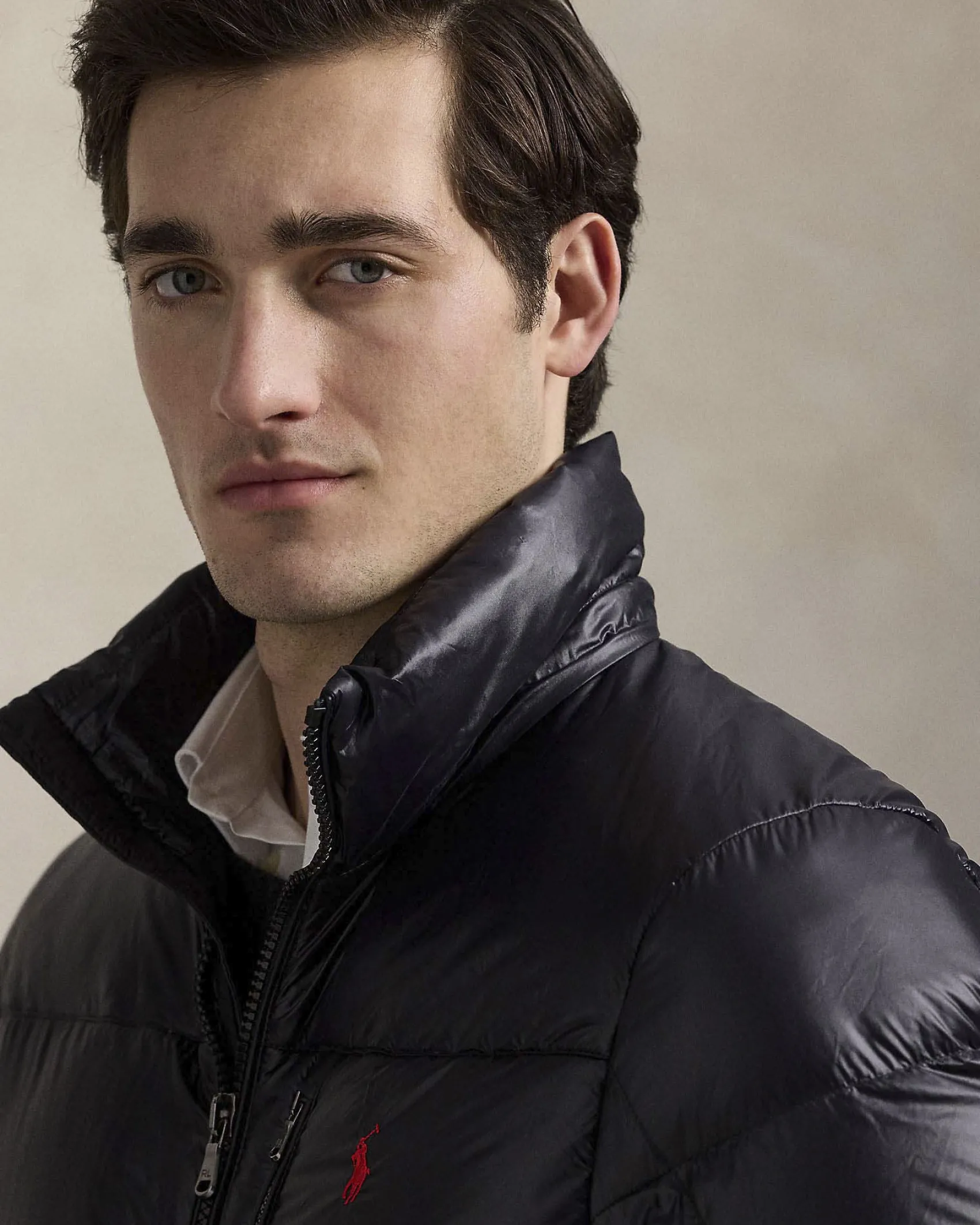 Piumino Polo Ralph Lauren nero in nylon lucido con cappuccio staccabile