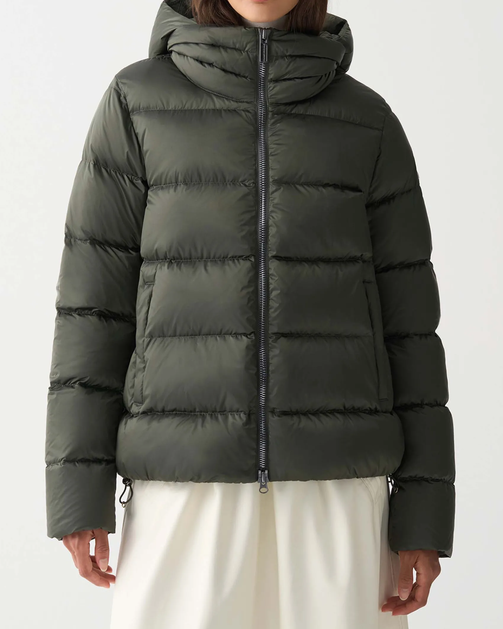 Piumino verde militare Colmar Originals imbottito in piuma naturale in tessuto effetto cangiante con cappuccio