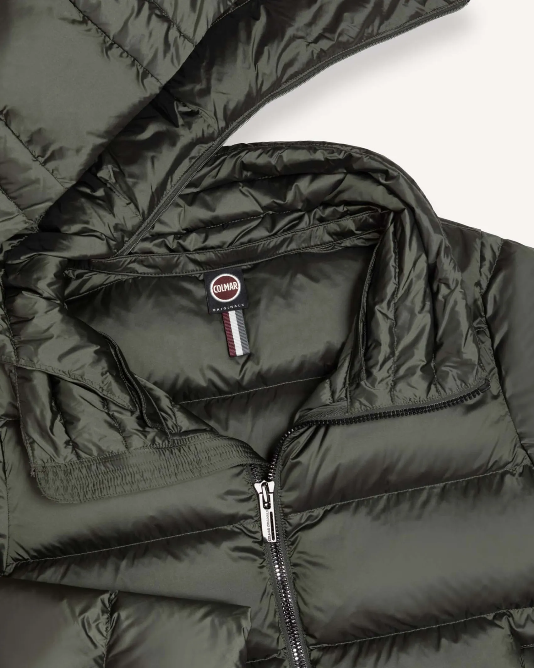 Piumino verde militare Colmar Originals imbottito in piuma naturale in tessuto effetto cangiante con cappuccio