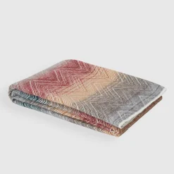 Plaids Marea in misto lana a fantasia rigata multicolor e motivo chevron bianco