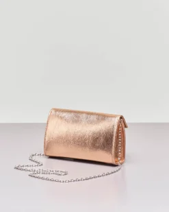 Pochette a base rigida in tessuto effetto glitter color rame con piccola patta