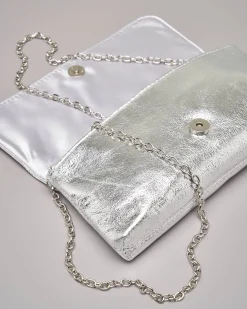 Pochette a busta in ecopelle argento effetto laminato