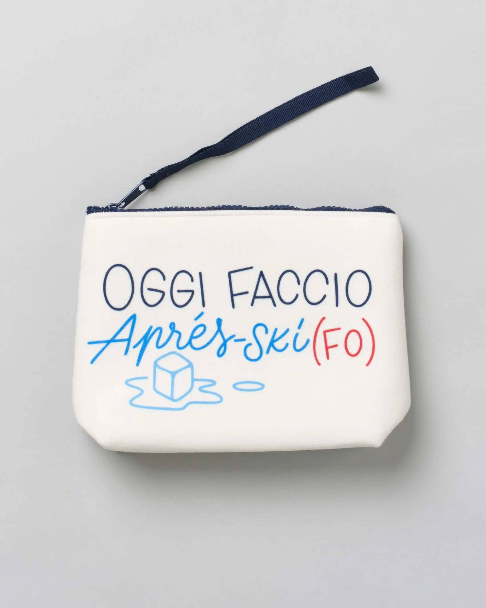 Pochette Aline bianca in tessuto effetto lana con scritta Oggi faccio Aprés-Ski(fo)
