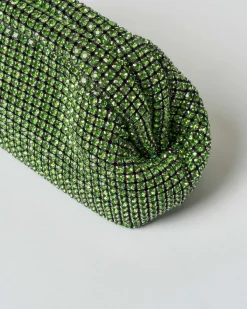 Pochette Anna Cecere in maglia di strass verde con chiusura a scatto