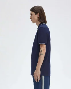 Polo Fred Perry blu indaco mezza manica con bordino blu e argento
