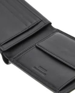 Portafoglio Guess nero in pelle liscia con logo scritta in metallo e tasca portamonete