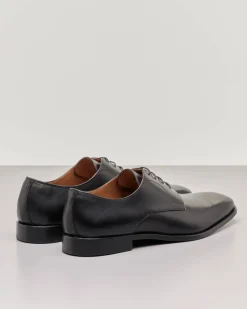 Scarpa derby nera in pelle