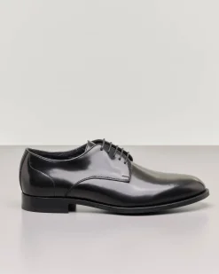 Scarpa derby nera in pelle