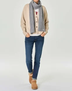 Sciarpa grigia in lana e cashmere lavorazione a trecce con logo ricamato bianco