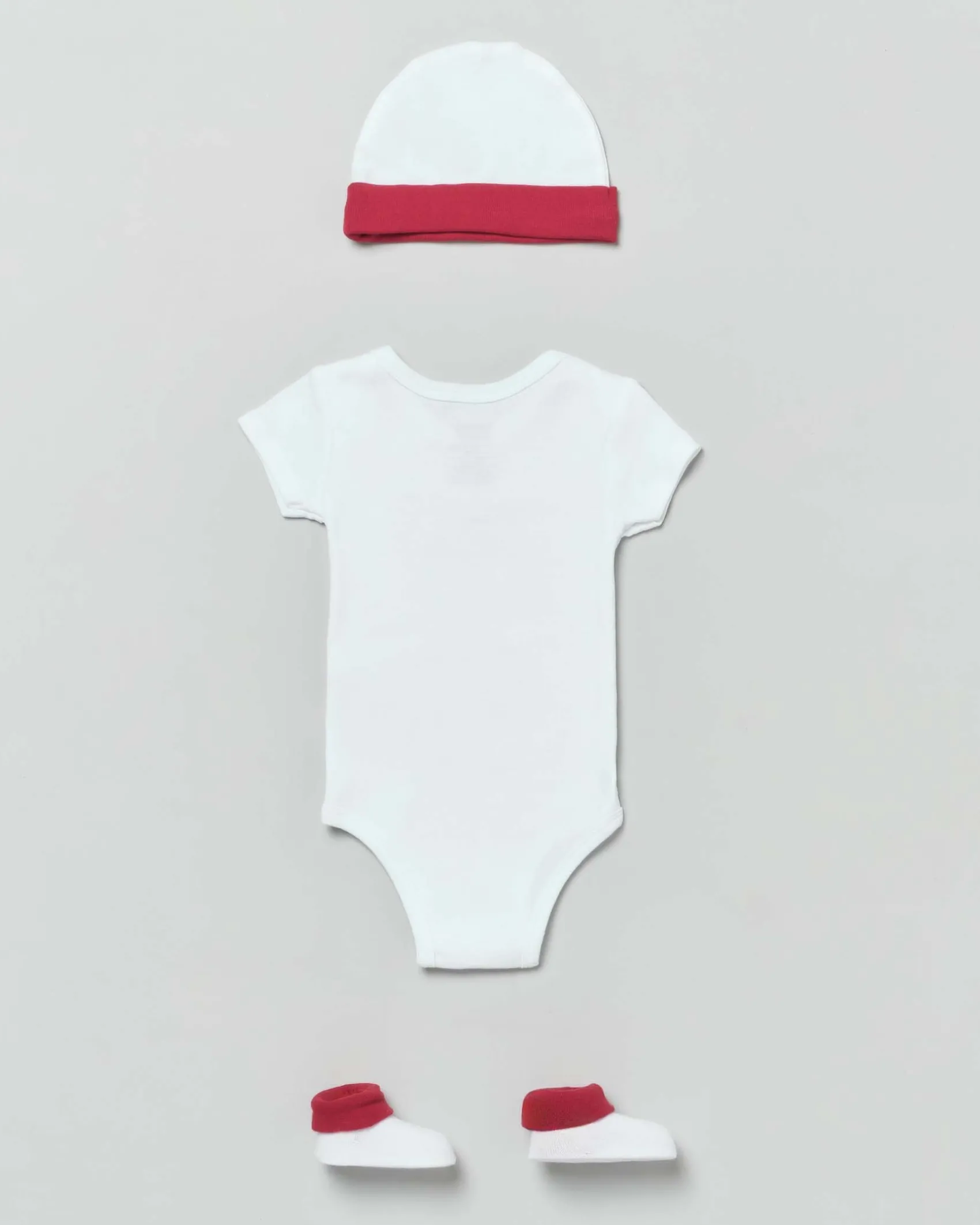 Set a tre pezzi in cotone bianco e rosso