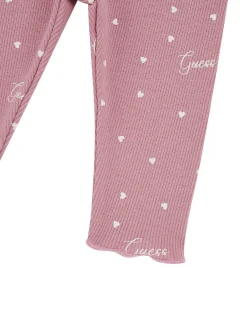 Set abito e pantalone Guess rosa con cuoricini