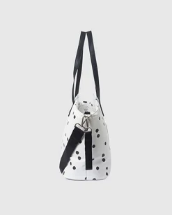 Shopper bianca in similpelle a pois neri con patch orsetto e fasciatoio pieghevole in coordinato