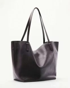 Shopping bag bordeaux linea Never Complete Patrizia Pepe in pelle con scritta logo e punti di cucitura a contrasto