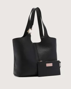 Shopping bag nera Coccinelle C-Easy Large in pelle bottolata Dettaglio logo C-Me in metallo
