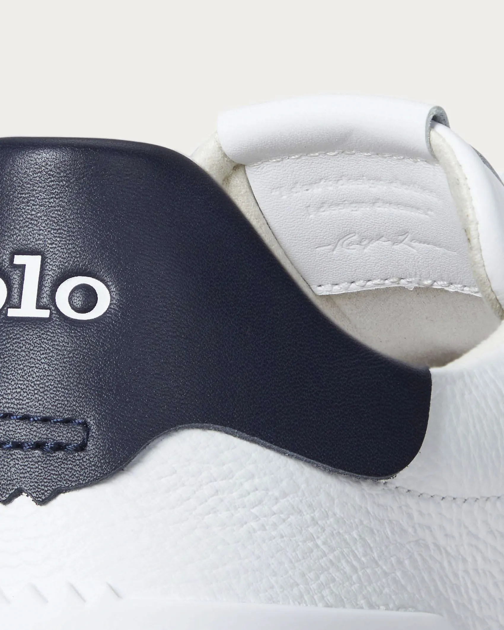 Sneakers Polo Ralph Lauren RLite Court bianche in pelle martellata