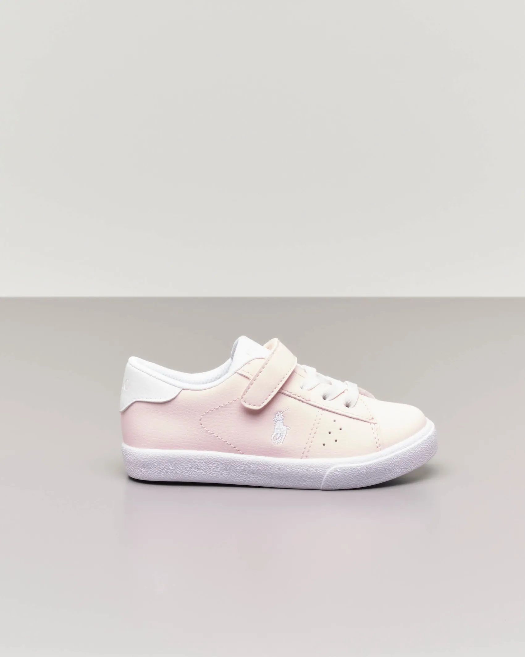 Sneakers rosa in ecopelle con pony bianco 20-26
