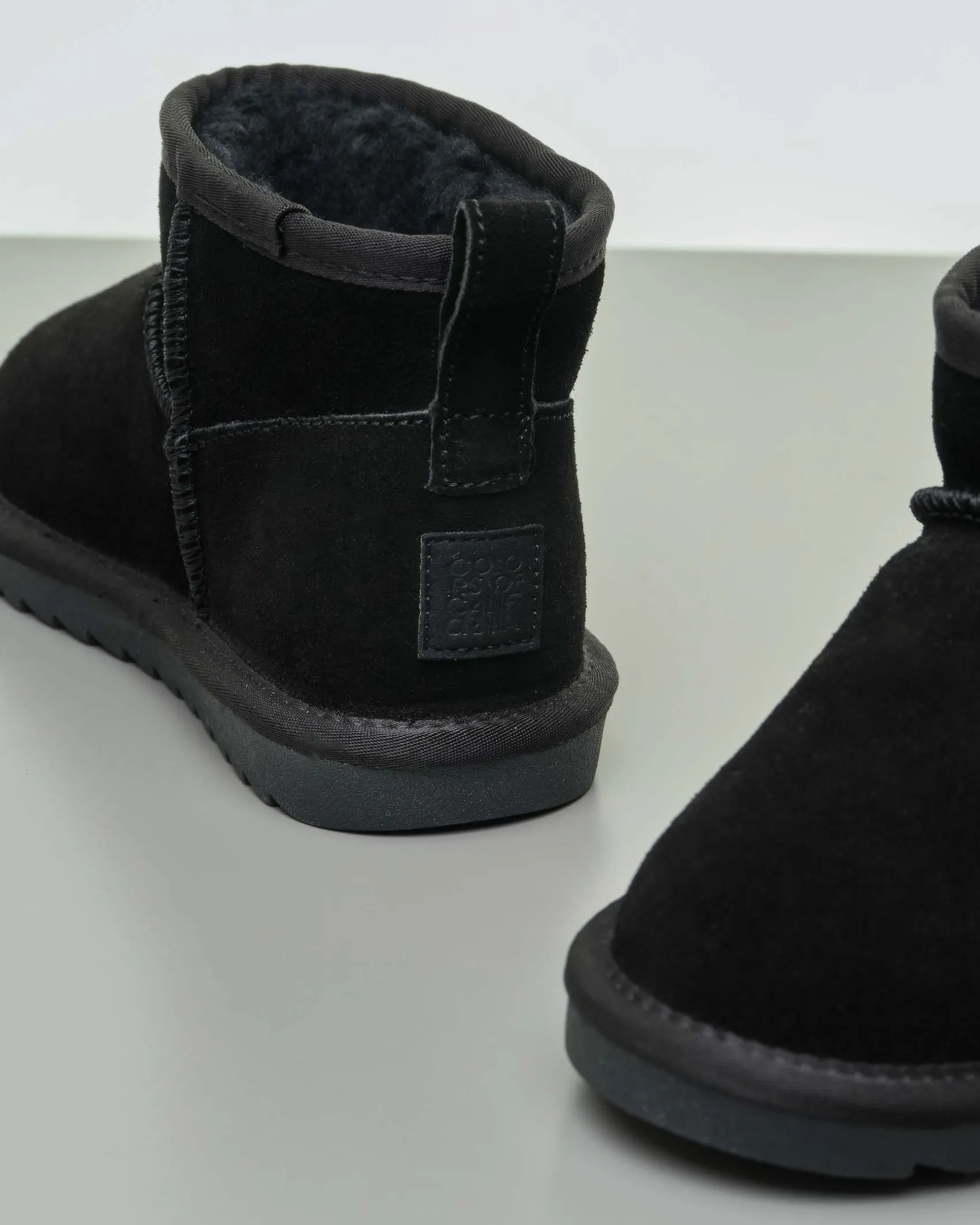 Stivaletto Colors of california nero in pelle scamosciata