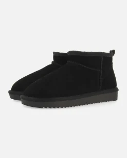 Stivaletto Gioseppo nero in pelle scamosciata con suola gommata
