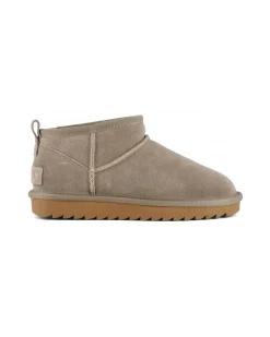 Stivaletto ultra basso color taupe in pelle scamosciata con fodera interna in pelo di misto lana