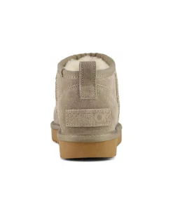 Stivaletto ultra basso color taupe in pelle scamosciata con fodera interna in pelo di misto lana
