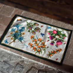 Tappeto avorio 52x180cm in materiale riciclato a stampa fiori di carciofo bluette arnacioni e fucsia