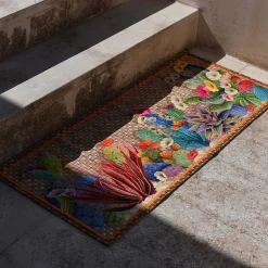 Tappeto beige 52x80cm in materiale riciclato a stampa Kactus multicolore e motivo intrecciato