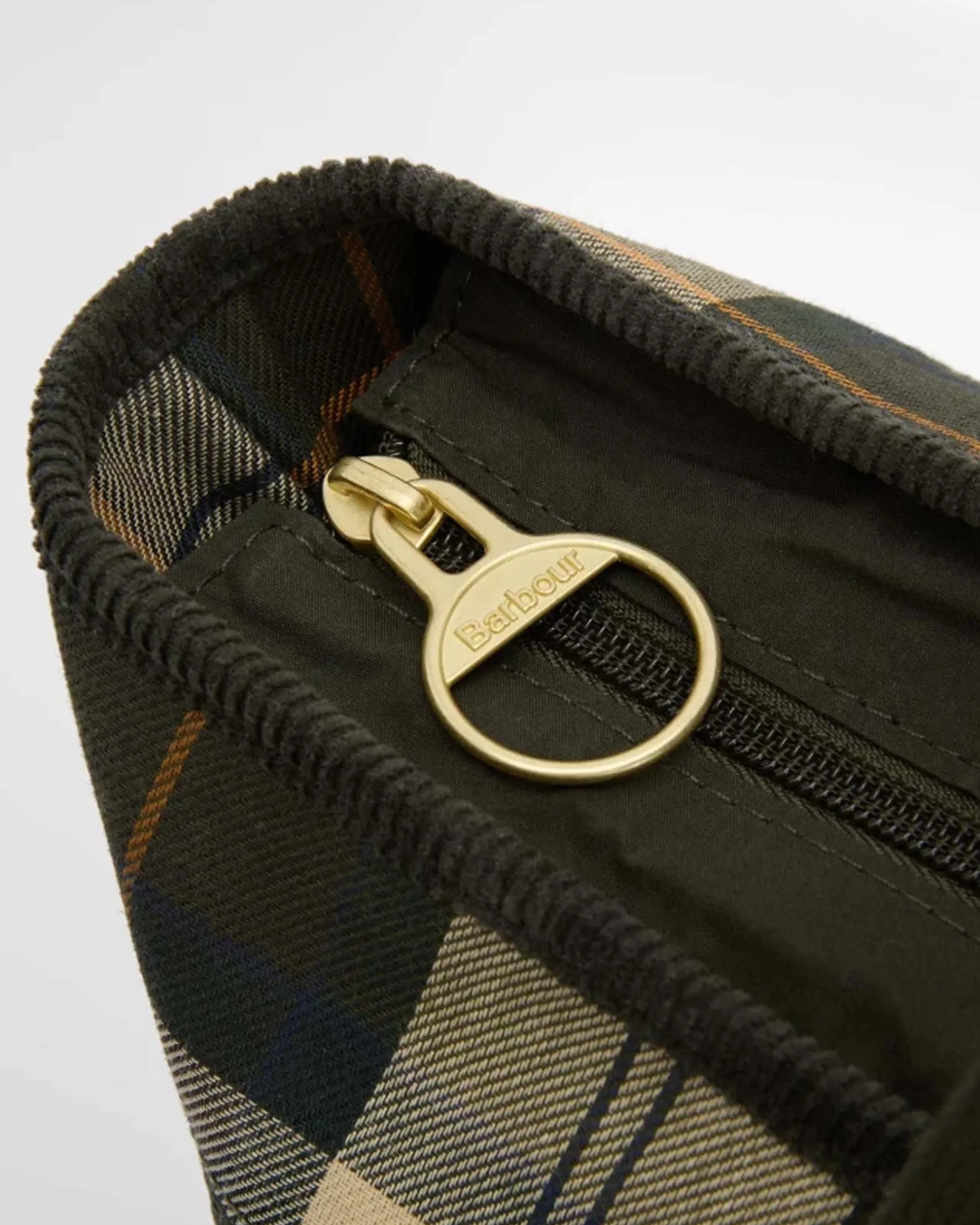 Tote bag Barbour Mya in cotone cerato verde con inserti in tartan di cotone