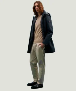 Trench Peuterey Albali nero con cappuccio in tessuto tecnico a tre strati imbottito in PrimaLoft®