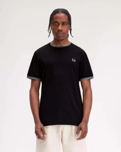 T-shirt mezza manica Fred Perry nera con bordino carta da zucchero