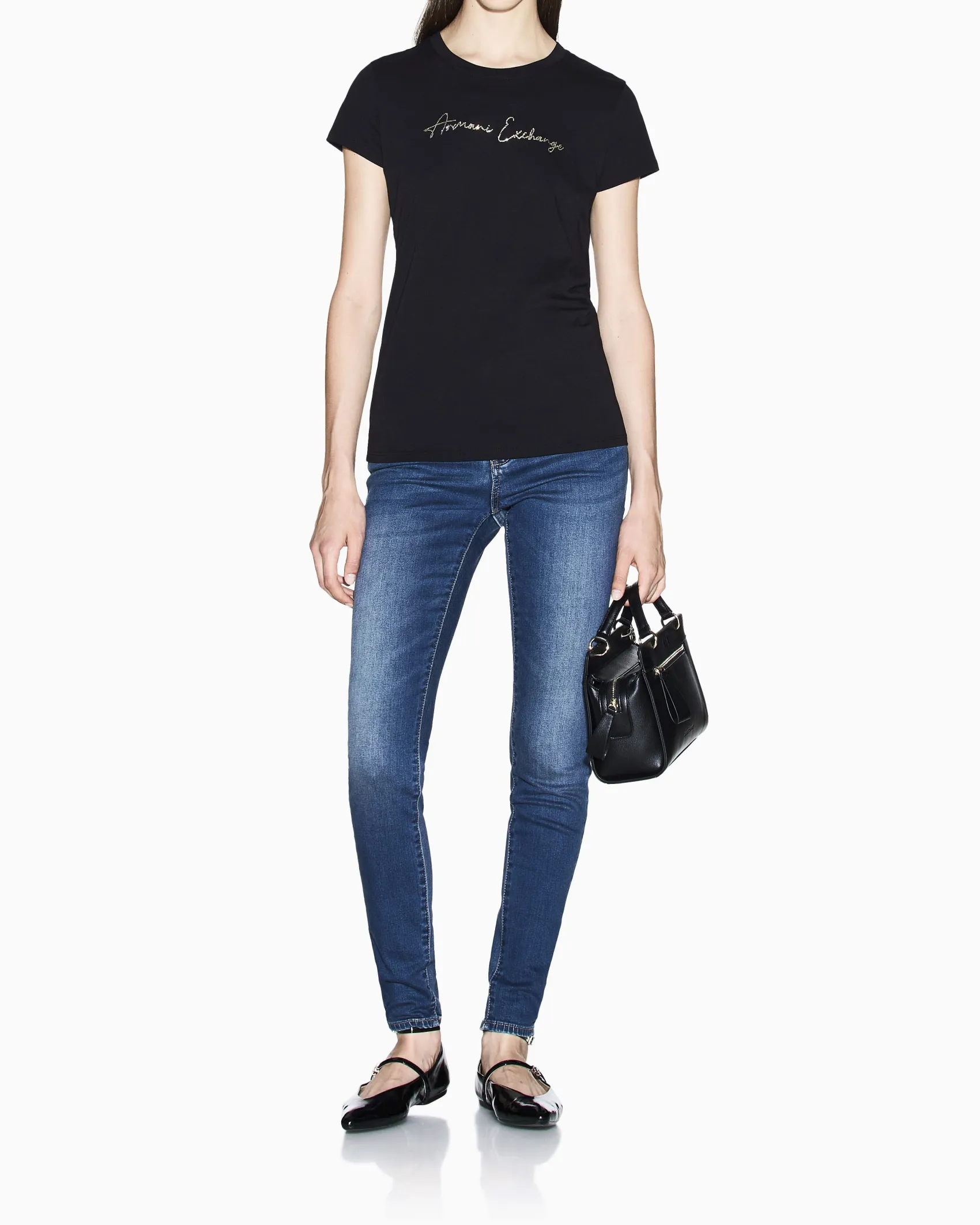 T-shirt Armani Exchange nera in cotone con logo in rilievo sul petto