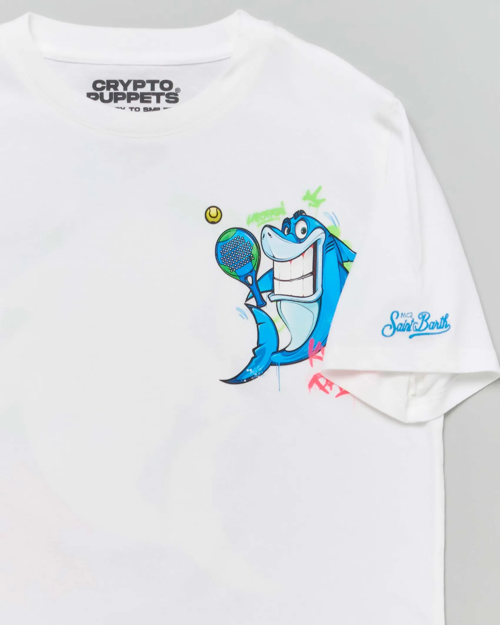 T-shirt bianca in cotone a maniche corte con stampa squalo padel