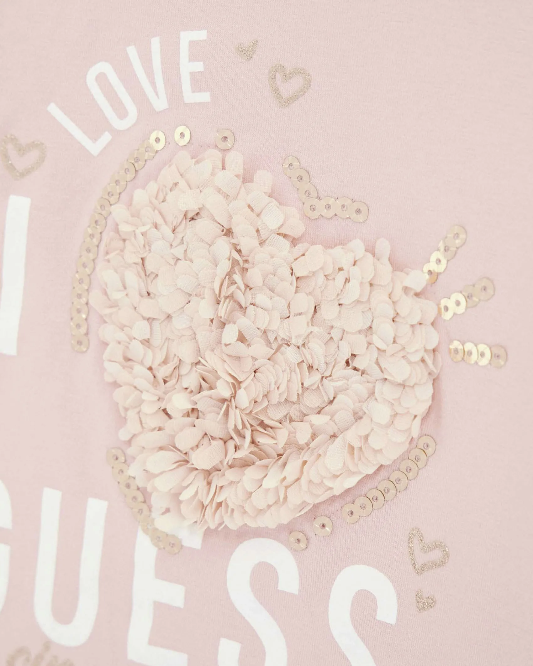 T-shirt Guess in puro cotone rosa con cuore e petali in rilievo