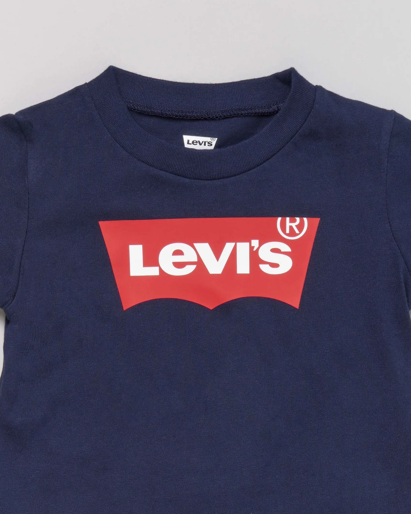 T-shirt Levi's blu mezza manica con logo batwing rosso