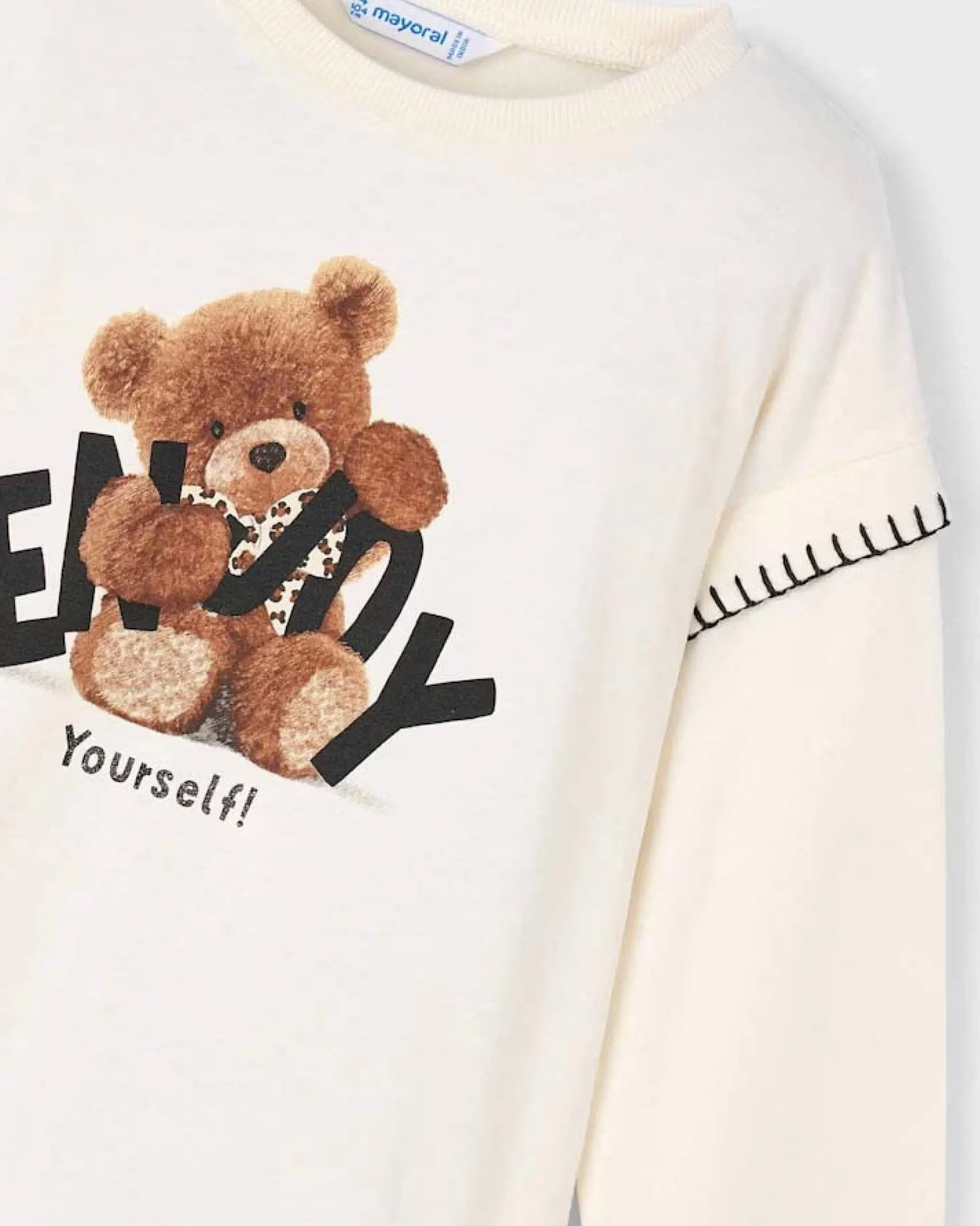 T-shirt Mayoral color panna a maniche lunghe con orsetto 'Enjoy yourself'