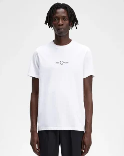 T-shirt mezza manica Fred Perry bianca con logo ricamato centrale sul petto
