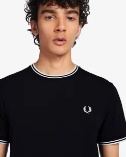 T-shirt mezza manica Fred Perry nera con bordino bianco