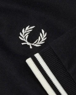 T-shirt mezza manica Fred Perry nera con bordino bianco
