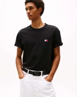 T-shirt mezza manica Tommy Jeans nera regular-fit in puro cotone con logo flag ricamato sul petto