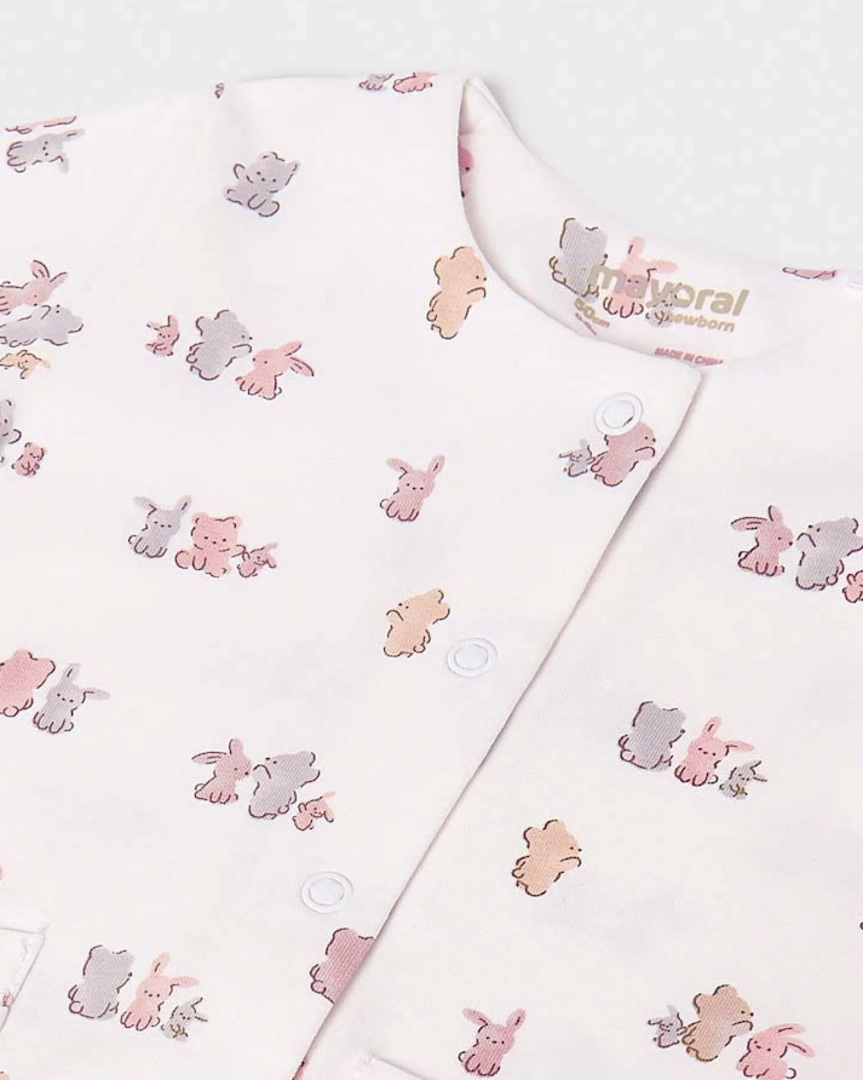Tutina avorio e beige con set 3 pezzi bavaglino calzini e cappellino coordinati