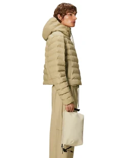 Weekend Wash Bag beauty case Rains beige con fibbie laterali regolabili