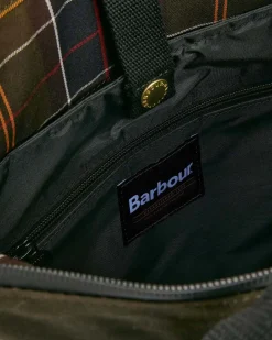 Zaino Barbour in cotone cerato verde militare con manici in tessuto