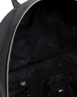 Zaino nero Boss in similpelle martellata