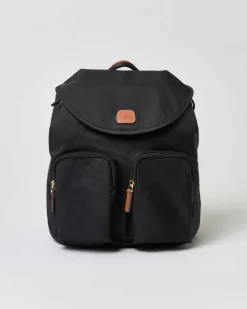 Zaino nero Bric's in nylon con doppio tascone frontale e spallacci regolabili